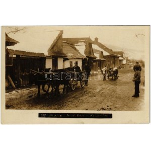 Felsővisó, Viseu de Sus (Máramaros); Strasse / utca ökörszekérrel / street with oxen cart...