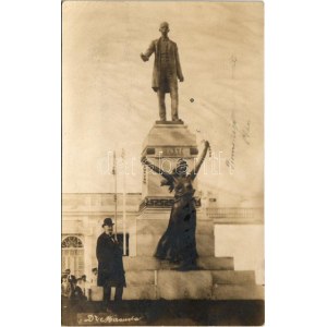 1912 Matanzas, Parque de la Libertad / park, monument. photo (EK)