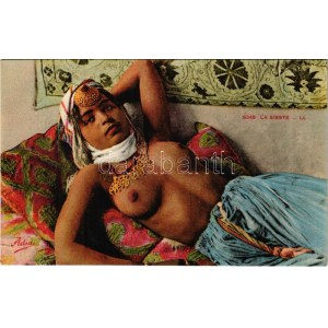 La Sieste. Adia / Marokkói hölgy fedetlen keblekkel / Moroccan folklore, nude lady