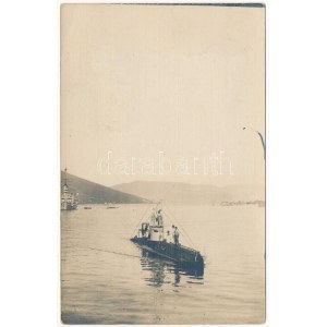 1916 Osztrák-magyar haditengerészet tengeralattjárója matrózokkal / K.u.K. Kriegsmarine Unterseeboot / WWI Austro...