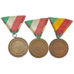 1936-1937. Budapesti Polgári Lövész Egyesületek kétoldalas bronz díjérem (3xklf) egyik ezüstözött, mind mellszalagon ...