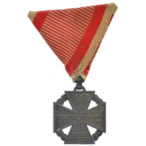 1916. Károly-csapatkereszt Zn kitüntetés eredeti mellszalagon T:2 / Hungary 1916. Charles Troop Cross...