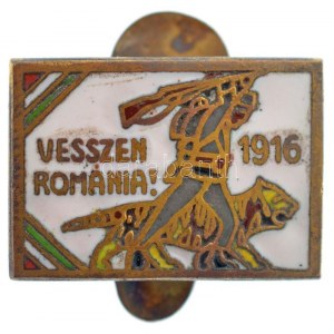 1916. Vesszen Románia! 1916 zománcozott sárgaréz gomblyukjelvény (14x19mm) T:2 zománchibák / Hungary 1916. ...