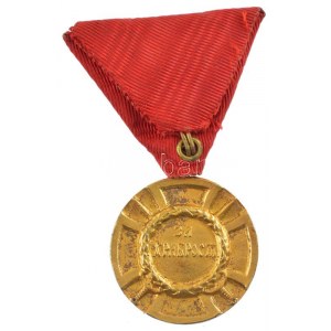Szerbia 1913. Miloš Obilić Bátorsági Érem, arany fokozat aranyozott bronz kitüntetés mellszalagon T:2 ph. ...