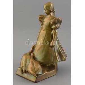 Zsolnay: Libás lány. Eozin mázas porcelánfajansz, jelzett, 1920 körül, hibátlan, m: 27 cm