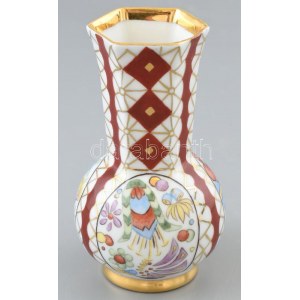 Zsolnay art deco festésű váza. Kézzel festett, jelzett, Mällner M. 1937. Kevés kopással...