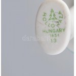 Hollóházi Porcelángyár , készült Ősz Szabó Antónia tervei alapján: Piroska és a farkas. Kézzel festett porcelán...