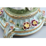 Sevres francia női figura, kézzel festett porcelán, virágokon apró lepattanások, jelzett, m...