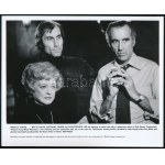 Sir Christopher Lee (1922-2015) brit színész aláírása egy őt ábrázoló werkfotón, a Return from Witch Mountain c...