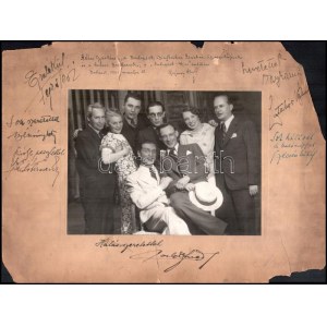 1935 Áldor Dezső csoportképe, színészekkel. Nagy méretű csoportkép aláírásokkal: Dajka Margit, Latabár Kálmán...