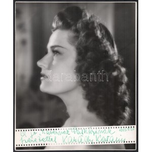 1942 Karády Katalin (1910-1990) színésznő aláírása az őt ábrázoló fotón, a fotót készítő Pálházy Gyula fényképész...