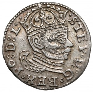 Stefan Batory, Trojak Ryga 1583 - ozdobny naramiennik