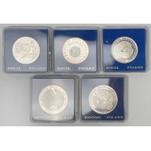 SREBRO 200 - 20.000 złotych 1982-1989 - piłka nożna (5szt)