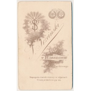 Fotografia, Dama - z broszką patriotyczną 1901