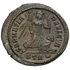Konstantyn I Wielki (306-337 n.e.) Follis, Trier - SARMATIA DEVICTA
