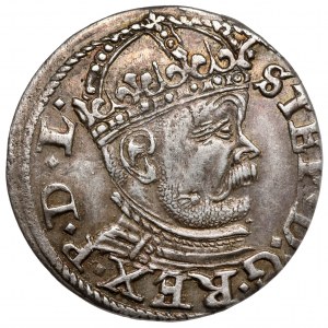 Stefan Batory, Trojak Ryga 1586 - duża głowa, lilijki