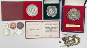 People's Republic, Medals, Plaques, Badges and more.... - Large set