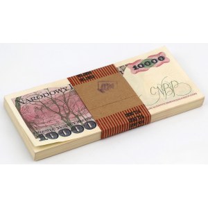Paczka bankowa 10.000 zł 1988 - AP