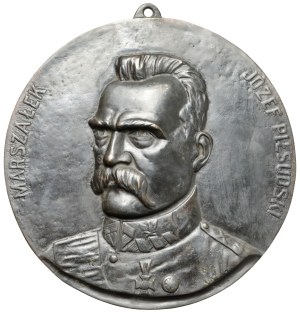 Medallion (19.5cm) Marshal Józef Piłsudski (Sitas)