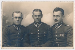 Fotografia, Odznaki, 1 Pułk Artylerii Motorowej i Szkoła Uzbrojenia