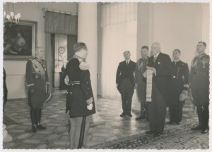 Photograph, Decoration with the Order of Polonia Restituta cl.I by President Ignacy Moscicki