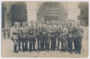 Photographie, Józef Piłsudski avec son personnel à Kielce