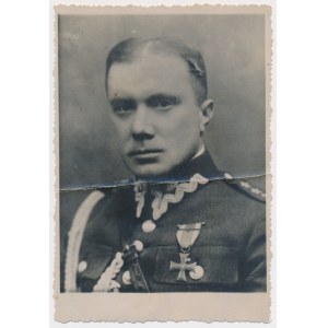 Fotografia, Krzyż Walecznych 1920 - z jednym okuciem