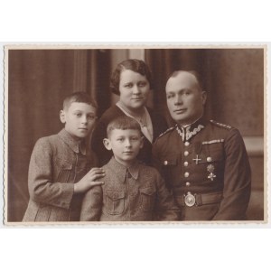 Fotografia, Odznaka, 17 Pułk Piechoty i Związek Byłych Więźniów Ideowych