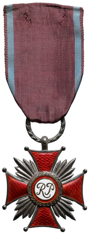 République populaire de Pologne, Croix d'argent du mérite (frappée avant 1952)