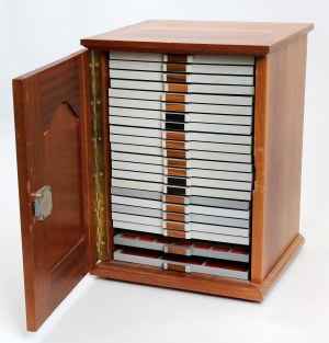Armoire à monnaie en acajou