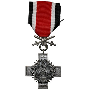 Krzyż Walki o Niepodległość z mieczami