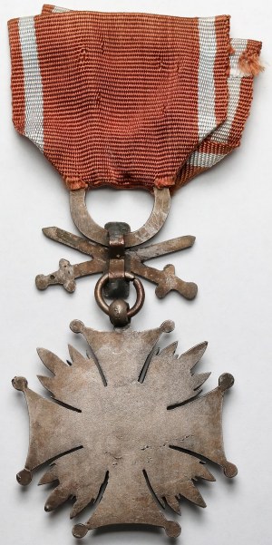 République populaire de Pologne, Croix de bronze du mérite avec épées - épées moulées