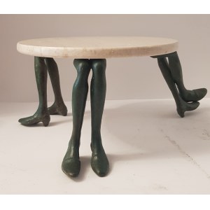 Krzysztof Kizlich, Table with legs