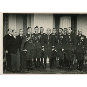 Śmigły-Rydz Edward, płk Drucki-Lubecki K., płk Mniszek A., płk Radecki-Mikulicz W., i inni