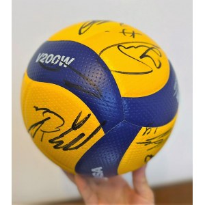 Volleyball mit dem Autogramm eines Volleyballspielers
