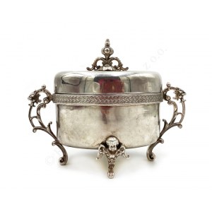 Neoclassical sugar bowl, Fraget