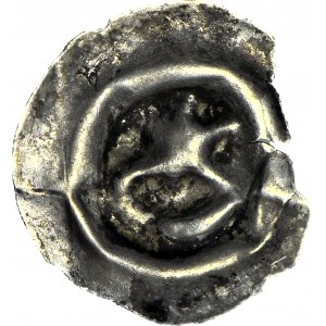 R-, Brakteat, spätes 13.-14. Jahrhundert, 6-zackiger Stern über Mondsichel