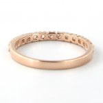 Ring aus 18-karätigem Roségold, besetzt mit natürlichen Diamanten