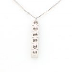 Collier en or (18CT) avec diamants naturels