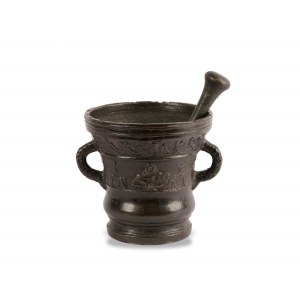 Elegant mortar with all around relief decoration & round handle, Original plunger, 16./17. Century