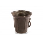 Mortar with a round handle and an iron ring, 16./17. Century, Cast bronze