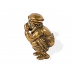 Whimsical bronze sculpture of a squatting man, German or Dutch, 17./18. Century