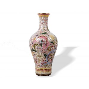 Chinese vase, Famille Rose (Fencai) Meiping, With mille fleur pattern and dragon