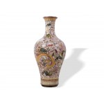Chinese vase, Famille Rose (Fencai) Meiping, With mille fleur pattern and dragon