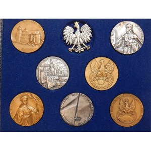 Zestaw medali 7 sztuk 40 mm + Orzełek - Godło -
