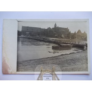 Malbork, Marienburg, castle, temporary bridge, photo, ca. 1915