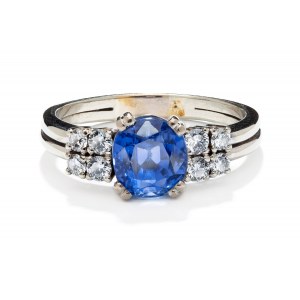 Ring with sapphire and diamonds late 20th century, jewelry