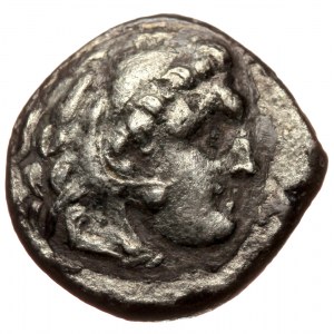 Macedonian Kindgdom, Alexander III (336-323 BC), Sardes, AR drachm (Silver, 16,8 mm, 3,89 g). Obv: Head of Herakles in l