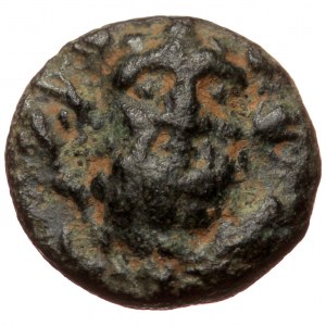 Pisidia, Selge, AE (Bronze, 12,6 mm, 2,12g), 2nd-1st centuries BC. Obv: Head of Herakles facing, turned slightly to righ
