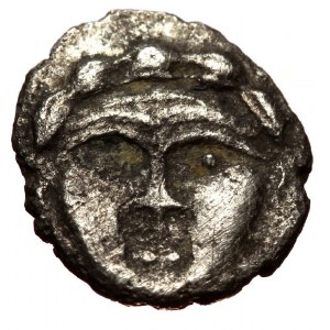 Pisidia, Selge, AR obol (Silver, 11,0 mm, 0,79 g), 350-300 BC. Obv: Facing gorgoneion with protruding tongue.